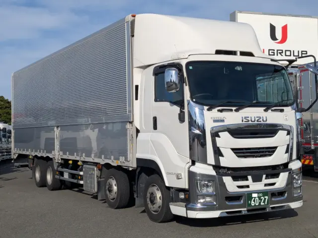 いすゞ ギガ 2PG-CYJ77C(8x4)の写真2