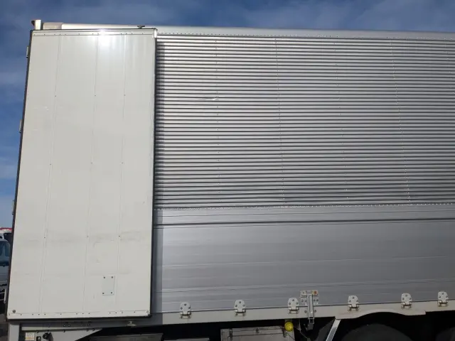 いすゞ ギガ 2PG-CYJ77C(8x4)の写真21