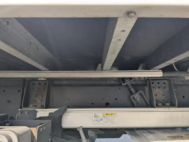 いすゞ ギガ 2PG-CYJ77C(8x4)の写真29