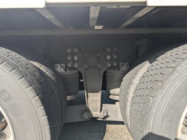 いすゞ ギガ 2PG-CYJ77C(8x4)の写真31