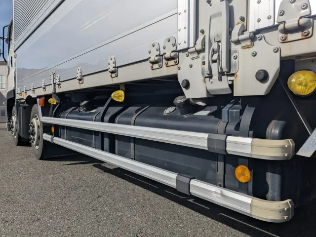 いすゞ ギガ 2PG-CYJ77C(8x4)の写真32