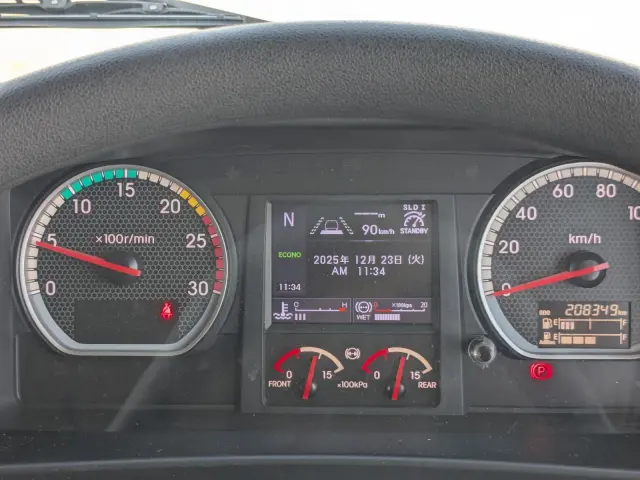 いすゞ ギガ 2PG-CYJ77C(8x4)の写真38