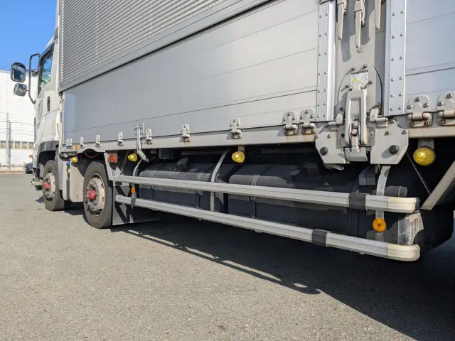 いすゞ ギガ 2PG-CYJ77C(8x4)の写真14