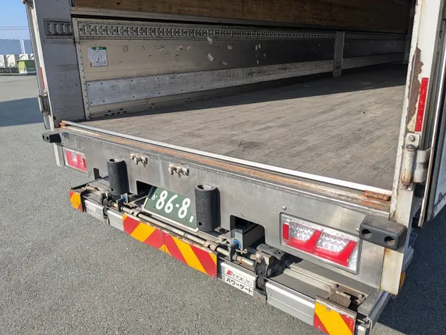 いすゞ ギガ 2PG-CYJ77C(8x4)の写真19