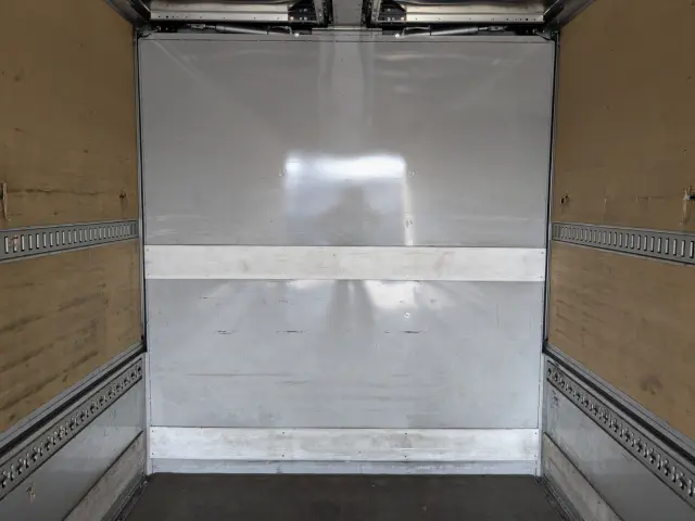 いすゞ ギガ 2PG-CYJ77C(8x4)の写真22