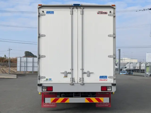 いすゞ フォワード 2RG-FRR90T2(2WD)の写真7