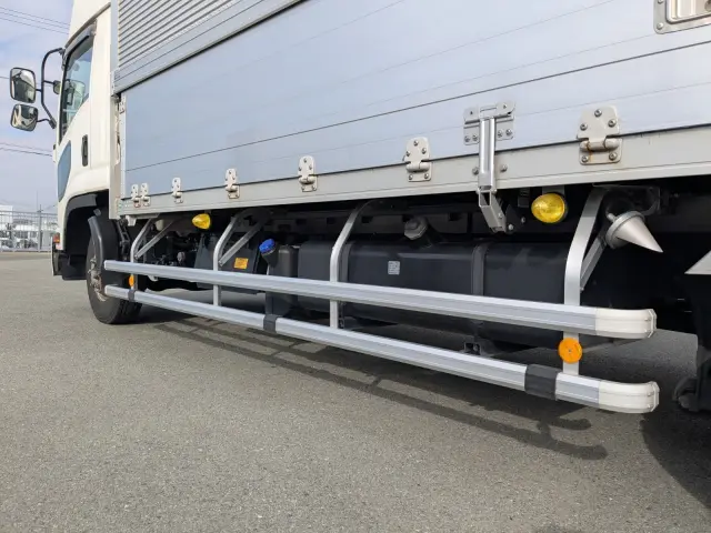 いすゞ フォワード 2RG-FRR90T2(2WD)の写真12