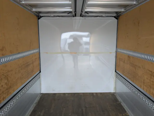 いすゞ フォワード 2RG-FRR90T2(2WD)の写真20