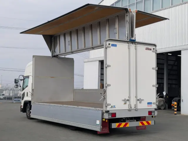 いすゞ フォワード 2RG-FRR90T2(2WD)の写真26