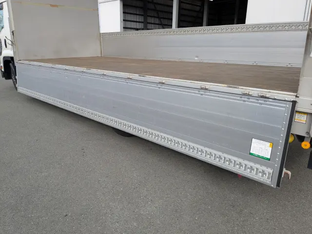 いすゞ フォワード 2RG-FRR90T2(2WD)の写真27