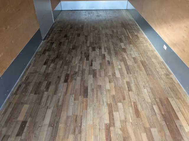 いすゞ エルフ 2RG-FRR90S2(2WD)の写真19