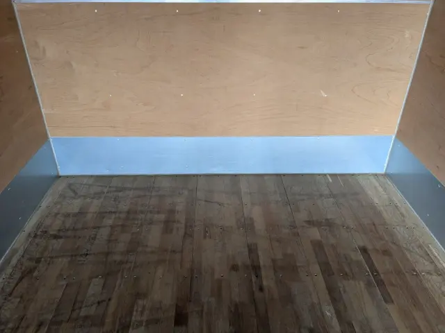 いすゞ エルフ 2RG-FRR90S2(2WD)の写真21