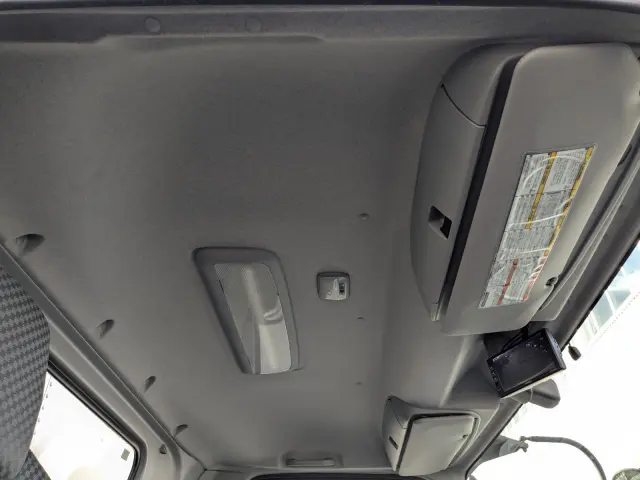 いすゞ エルフ 2RG-FRR90S2(2WD)の写真27