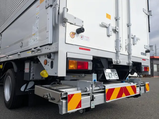 三菱 キャンター 2PG-FEB80(2WD)の写真6