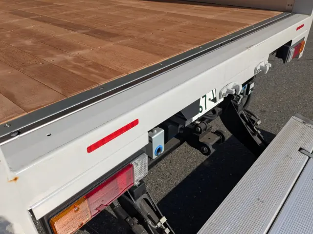 三菱 キャンター 2PG-FEB80(2WD)の写真11