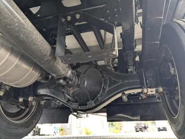 三菱 キャンター 2PG-FEB80(2WD)の写真24