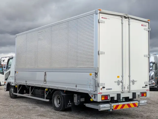 三菱 ファイター 2KG-FK65F(2WD)の写真6