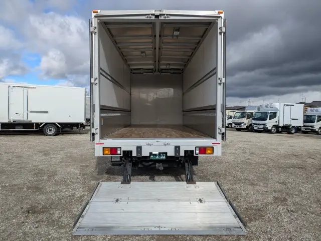 三菱 ファイター 2KG-FK65F(2WD)の写真11