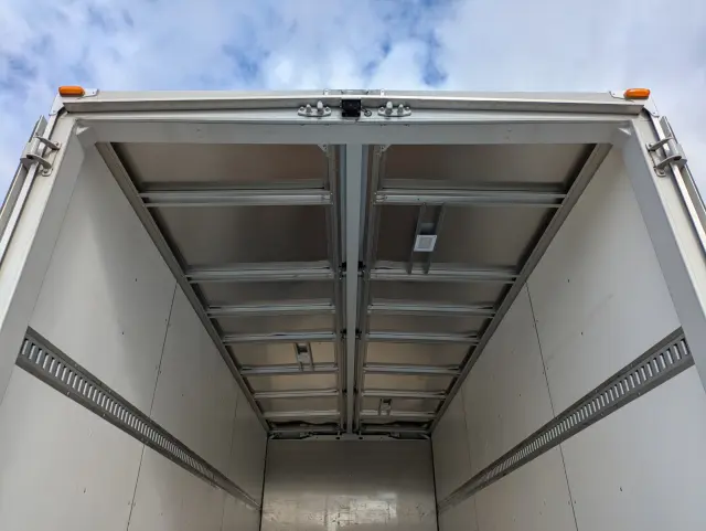 三菱 ファイター 2KG-FK65F(2WD)の写真12