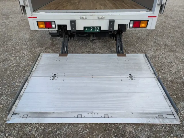 三菱 ファイター 2KG-FK65F(2WD)の写真14