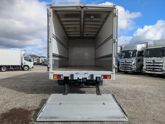 三菱 ファイター 2KG-FK65F(2WD)の写真11