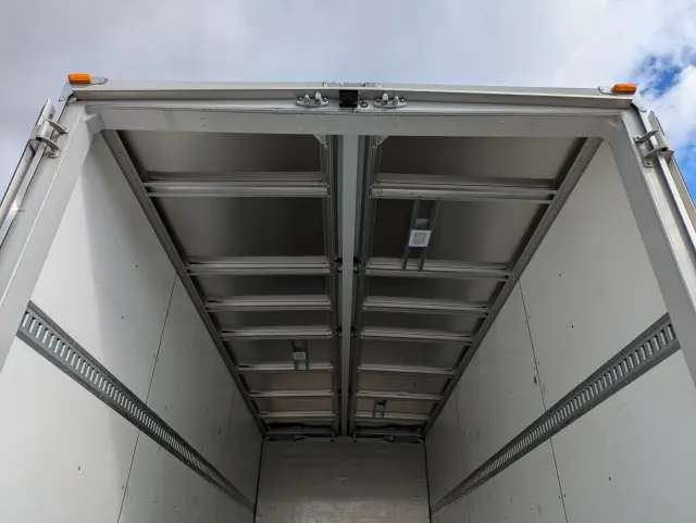 三菱 ファイター 2KG-FK65F(2WD)の写真12