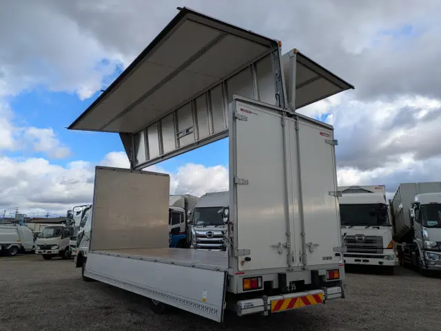 三菱 ファイター 2KG-FK65F(2WD)の写真37