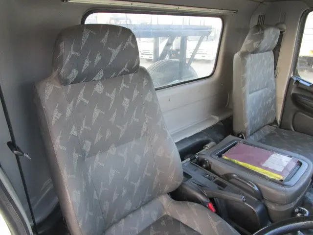 日野 レンジャー TKG-FC9JEAA(2WD)の写真28