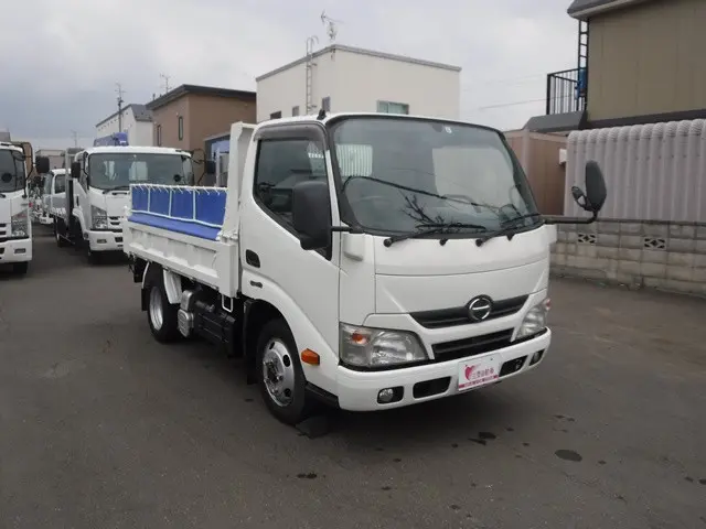 日野 デュトロ SKG-XZU675T(4WD)の写真3