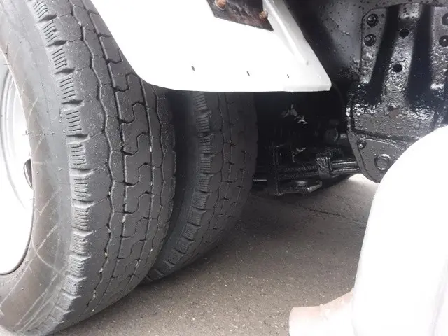 日野 デュトロ SKG-XZU675T(4WD)の写真13