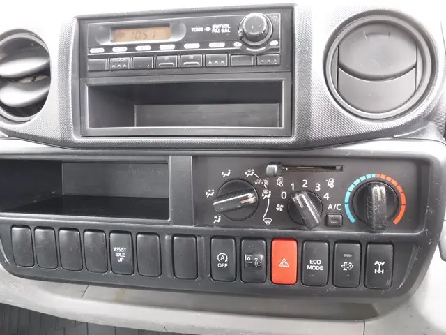 日野 デュトロ SKG-XZU675T(4WD)の写真31