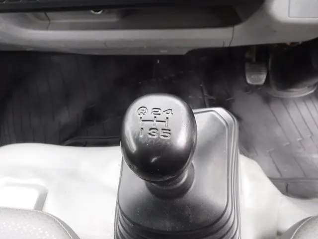 日野 デュトロ SKG-XZU675T(4WD)の写真32