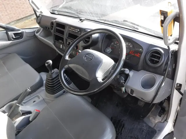日野 デュトロ SDG-XZU700X(2WD)の写真30