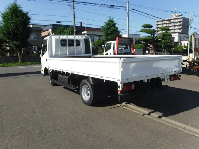 日野 デュトロ 2KG-XZU775M(4WD)の写真7