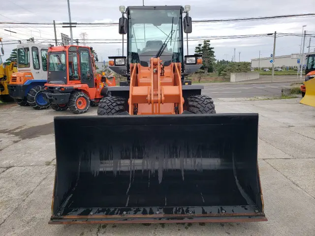 日立 ZW80S-5B YDN-H80(4WD)の写真2