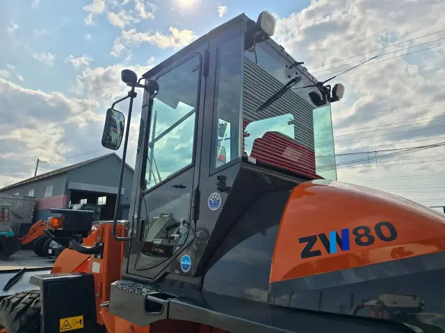 日立 ZW80S-5B YDN-H80(4WD)の写真17