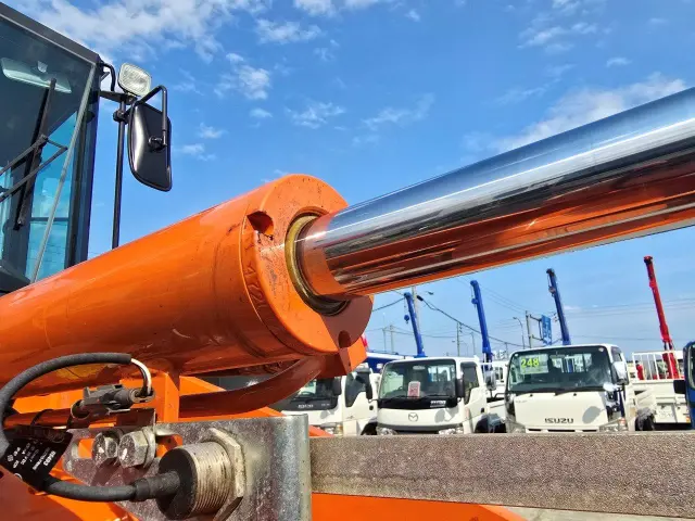 日立 ZW80S-5B YDN-H80(4WD)の写真23