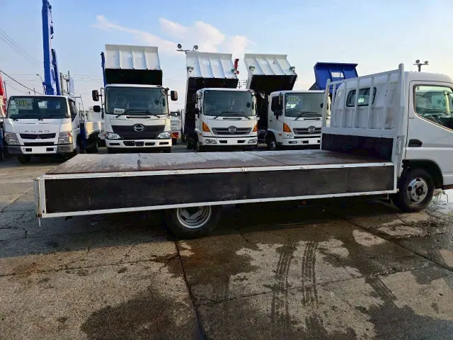 三菱 キャンター TKG-FEA20(2WD)の写真13