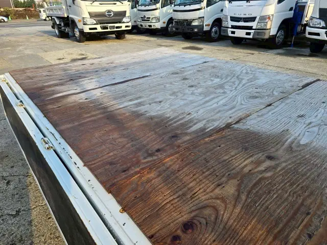 三菱 キャンター TKG-FEA20(2WD)の写真16