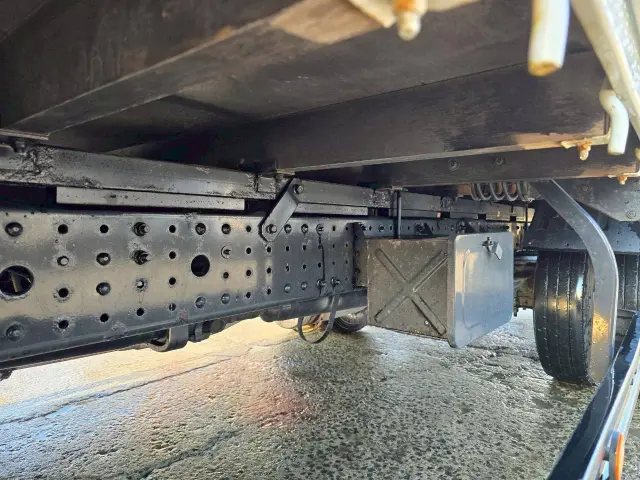 三菱 キャンター TKG-FEA20(2WD)の写真17