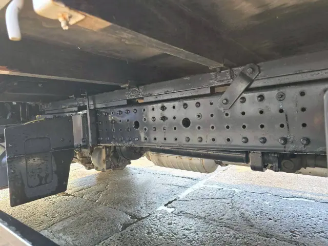三菱 キャンター TKG-FEA20(2WD)の写真18