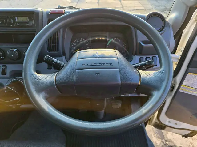 三菱 キャンター TKG-FEA20(2WD)の写真22