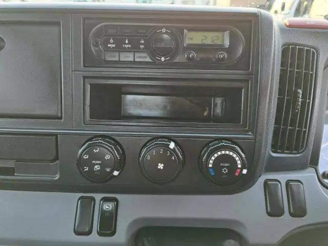 三菱 キャンター TKG-FEA20(2WD)の写真27