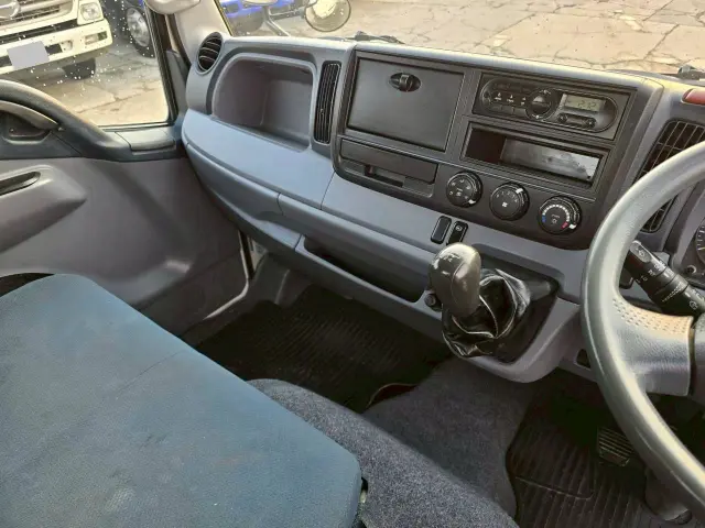 三菱 キャンター TKG-FEA20(2WD)の写真28