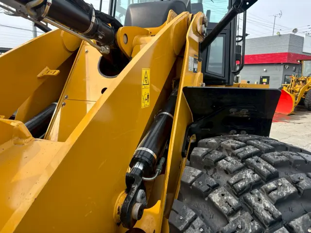 CAT 910M YDP-H22(4WD)の写真11