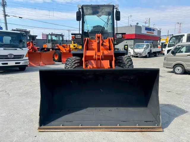 日立 ZW80S-5B YDN-H80(4WD)の写真2