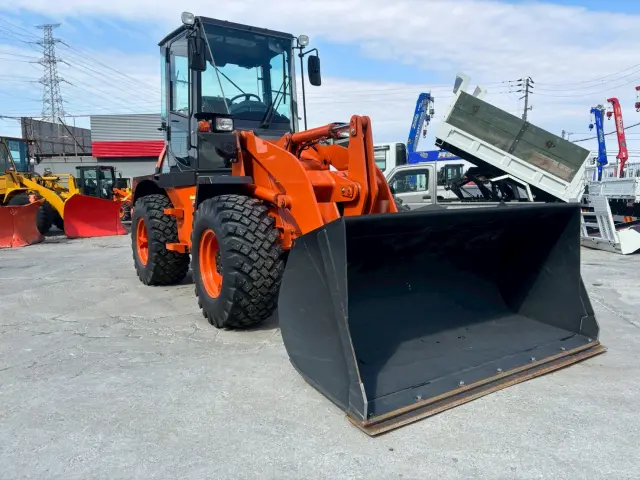 日立 ZW80S-5B YDN-H80(4WD)の写真3