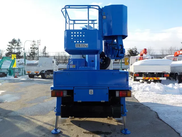 いすゞ エルフ PB-NKR81ANの写真6