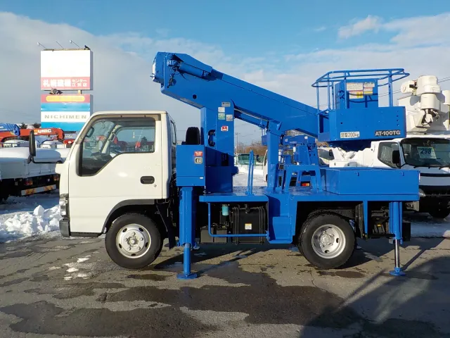 いすゞ エルフ PB-NKR81ANの写真8