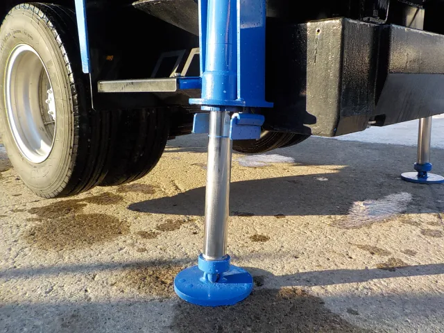 いすゞ エルフ PB-NKR81ANの写真10